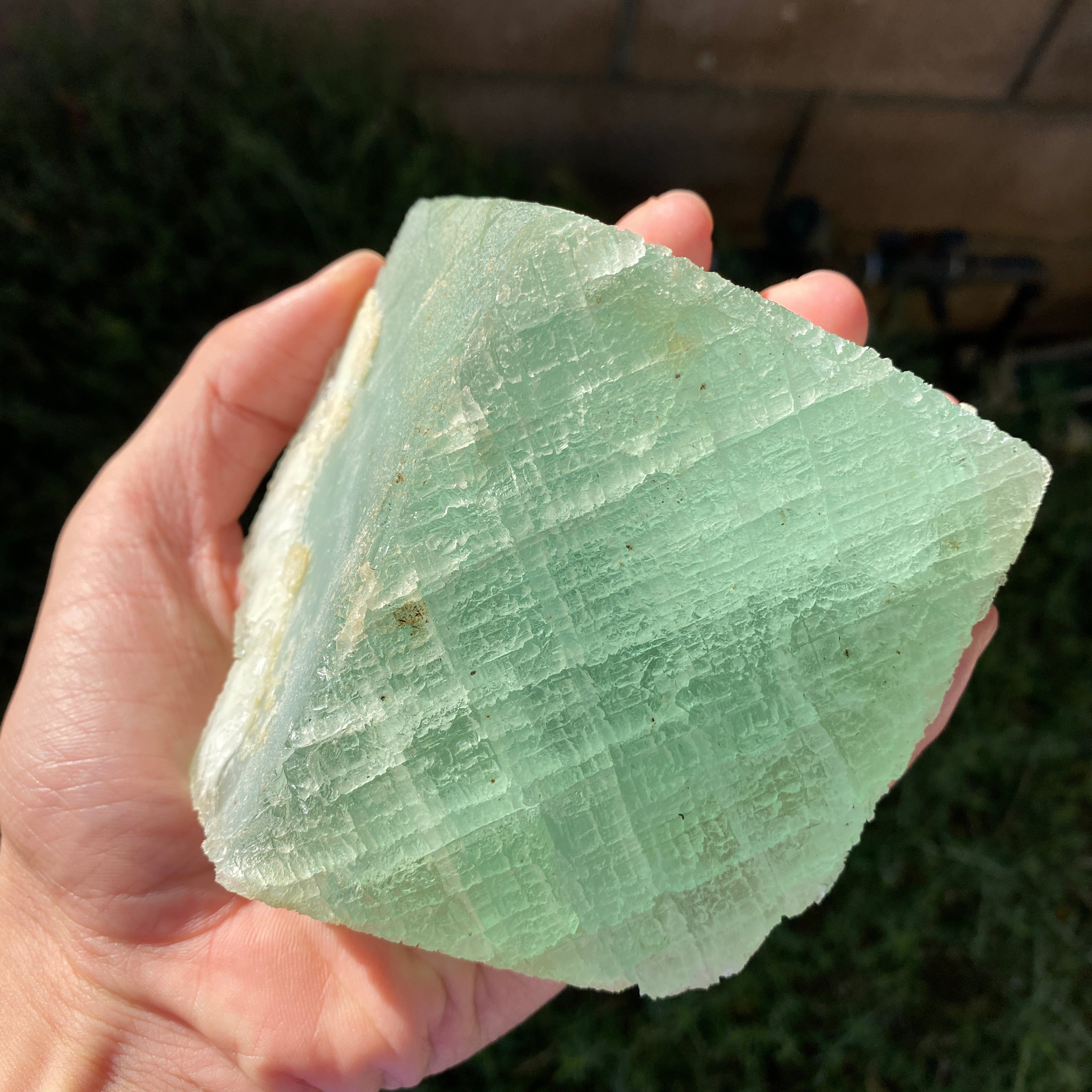 1.11kg 10x8x7cm Green Fluorite Translucent from China
