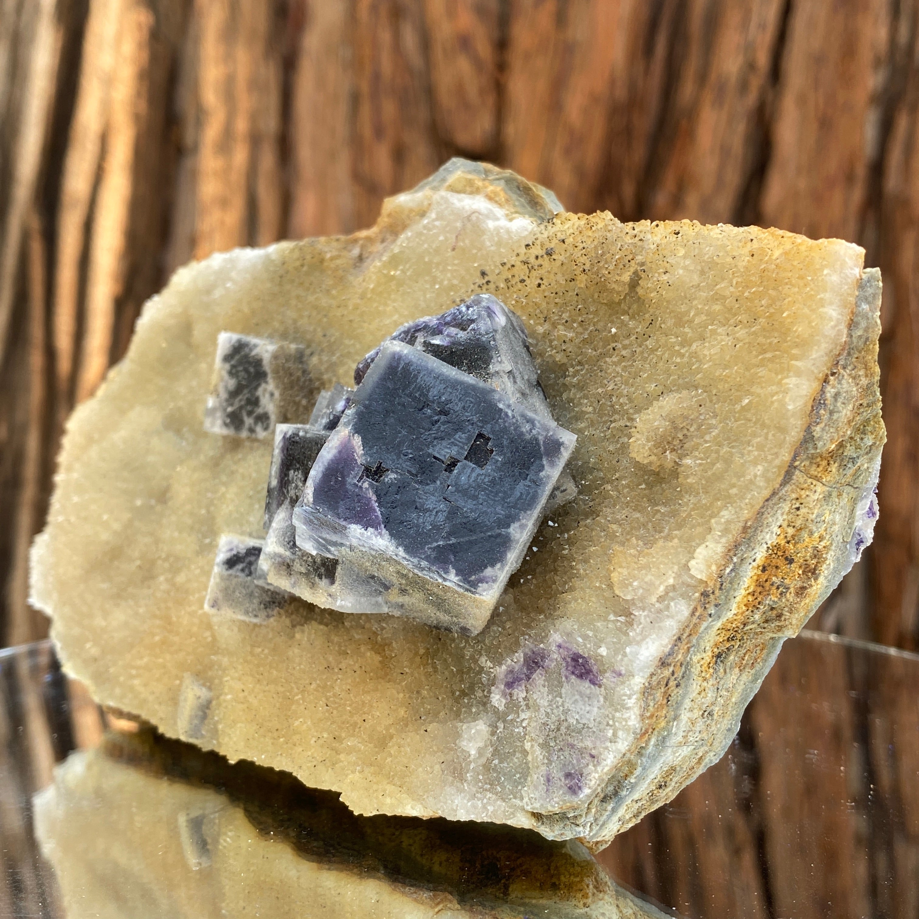 615g 18x15x6cm Purple Fluorite from China