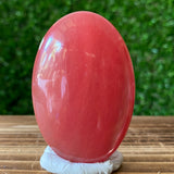 Red Man-Made Quartz Palm Stone