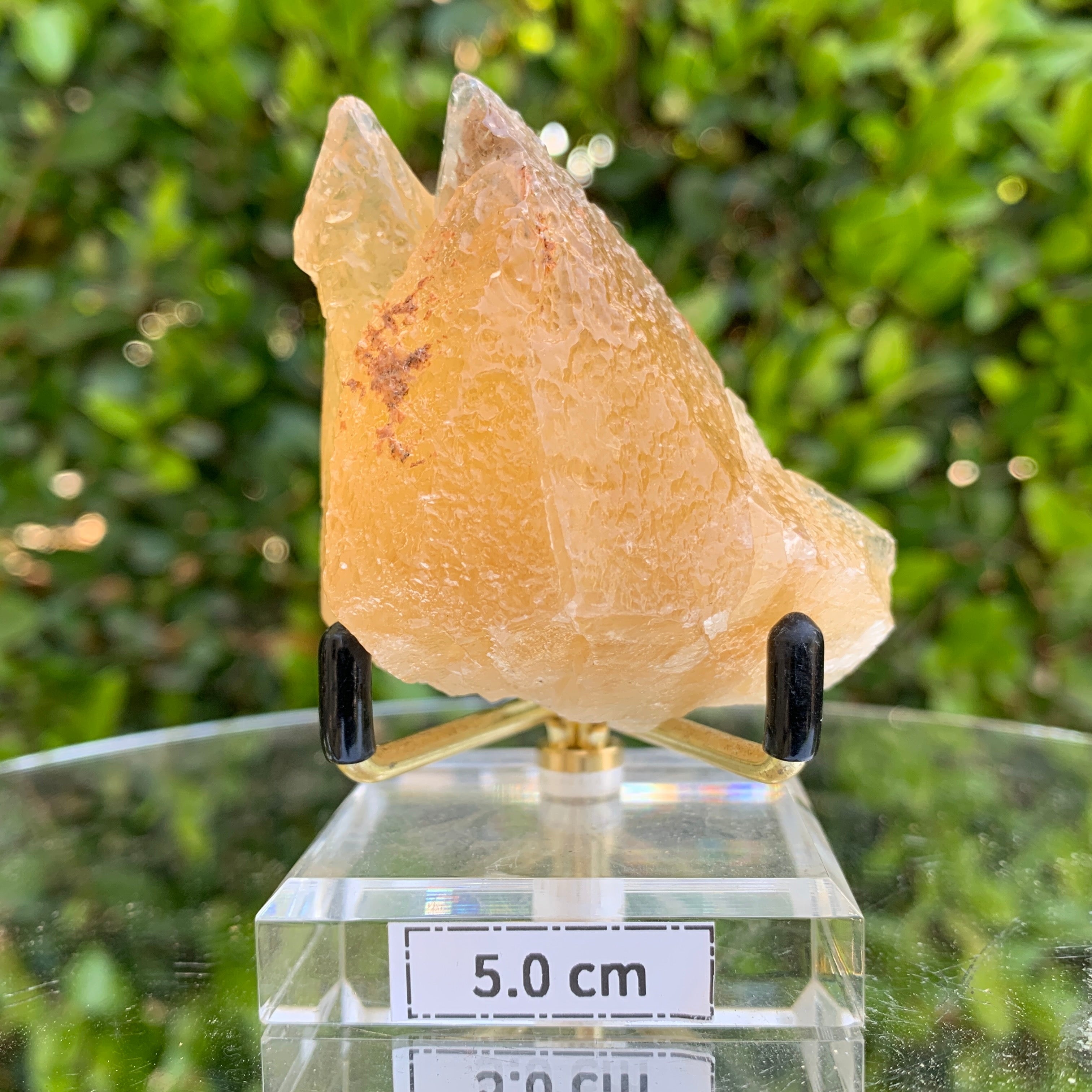 104.0g 7x5x4cm Gold Yellow Honey Calcite from China