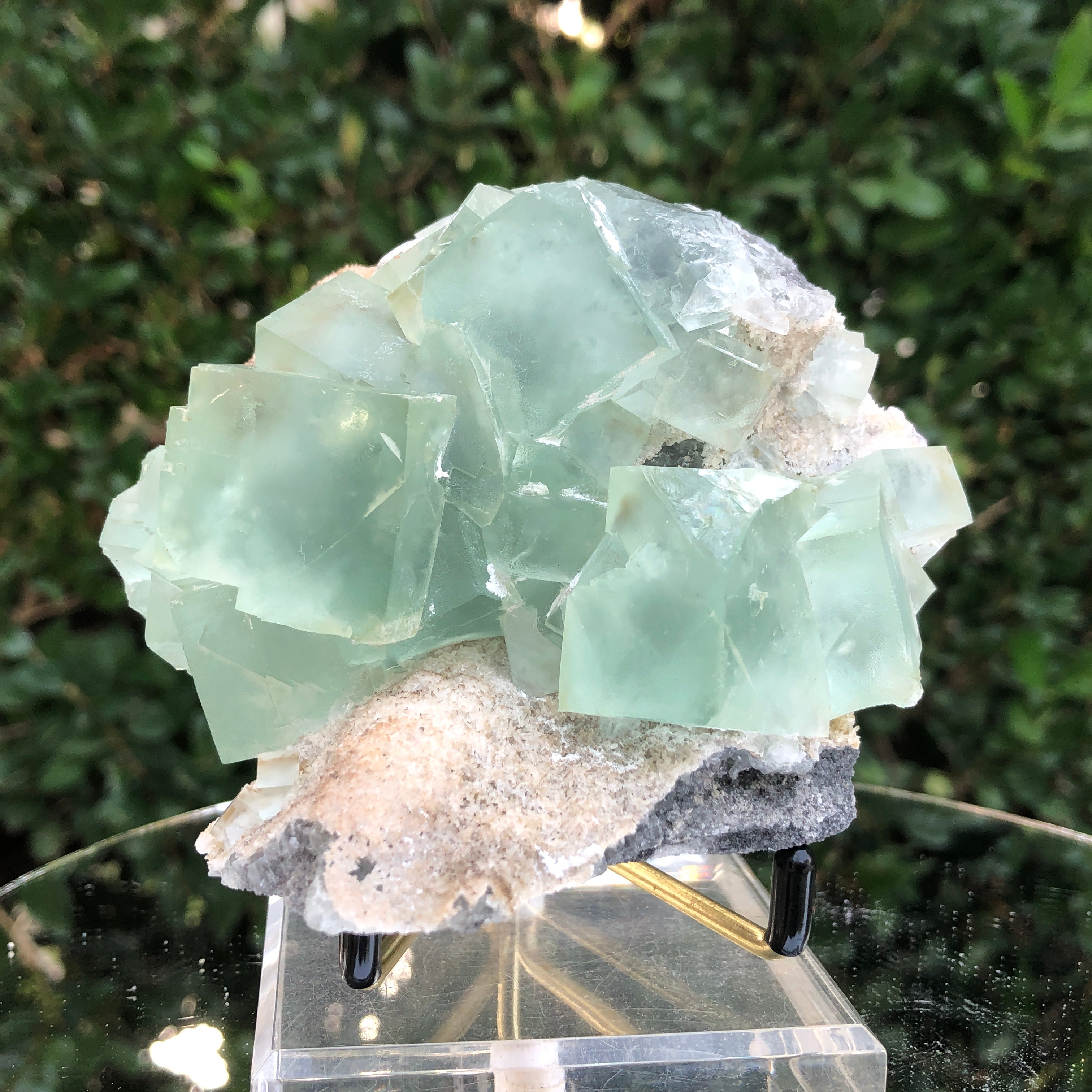 566g 11x10x6cm Green Fluorite Translucent from China