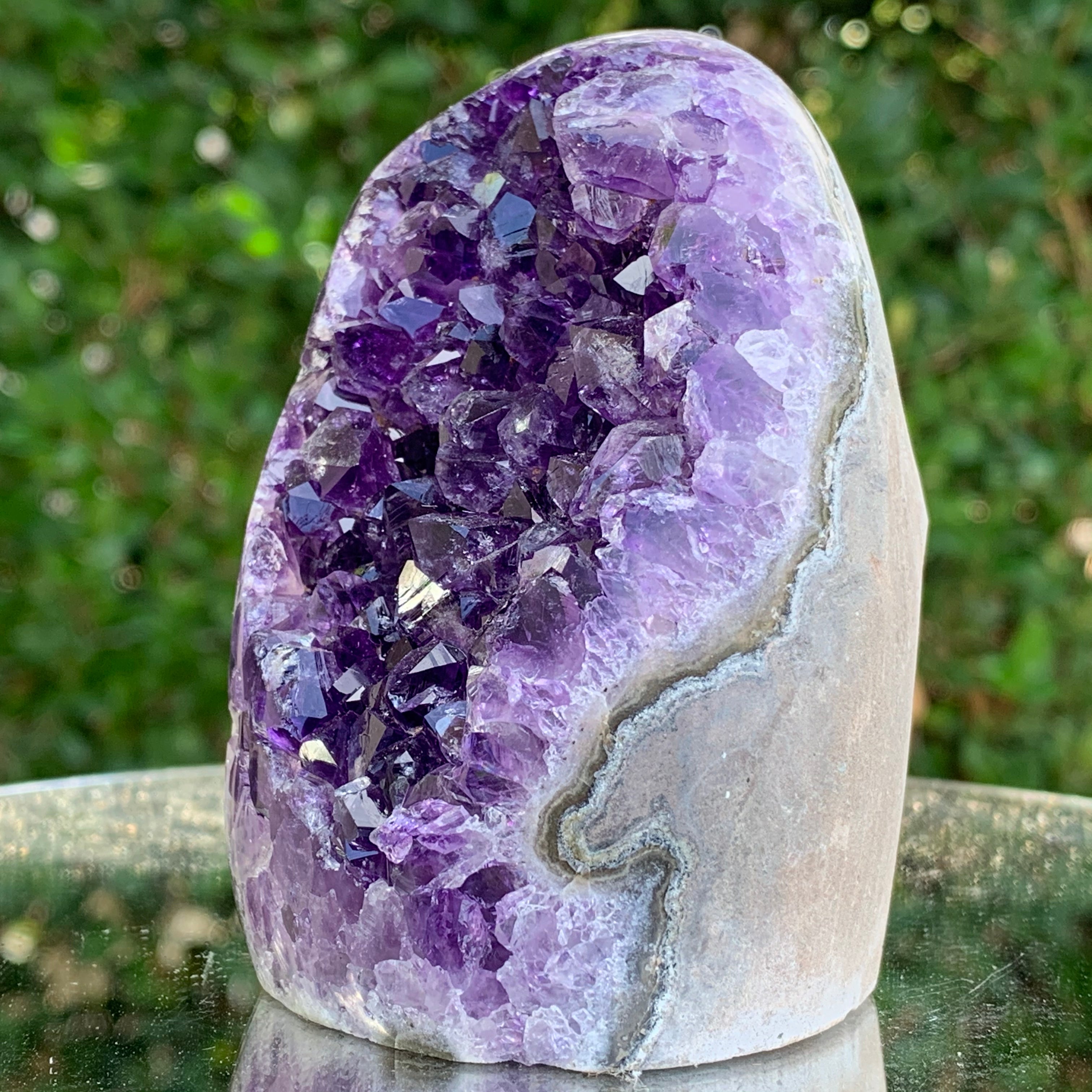 421.5g 6x6x9cm Purple Amethyst Geode from Uruguay