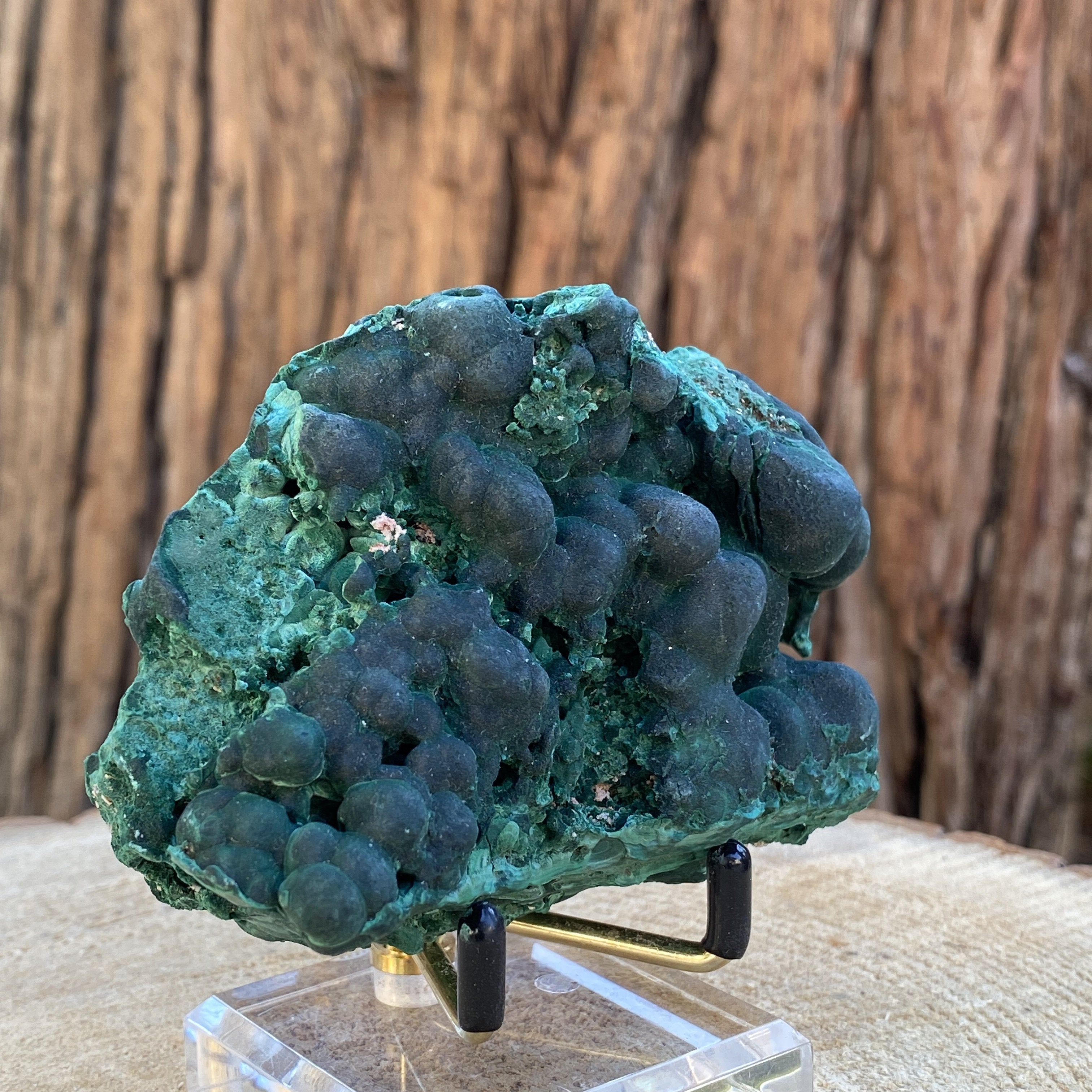 292g 10x7x5cm Green Shiny Malachite from Laos - Locco Decor