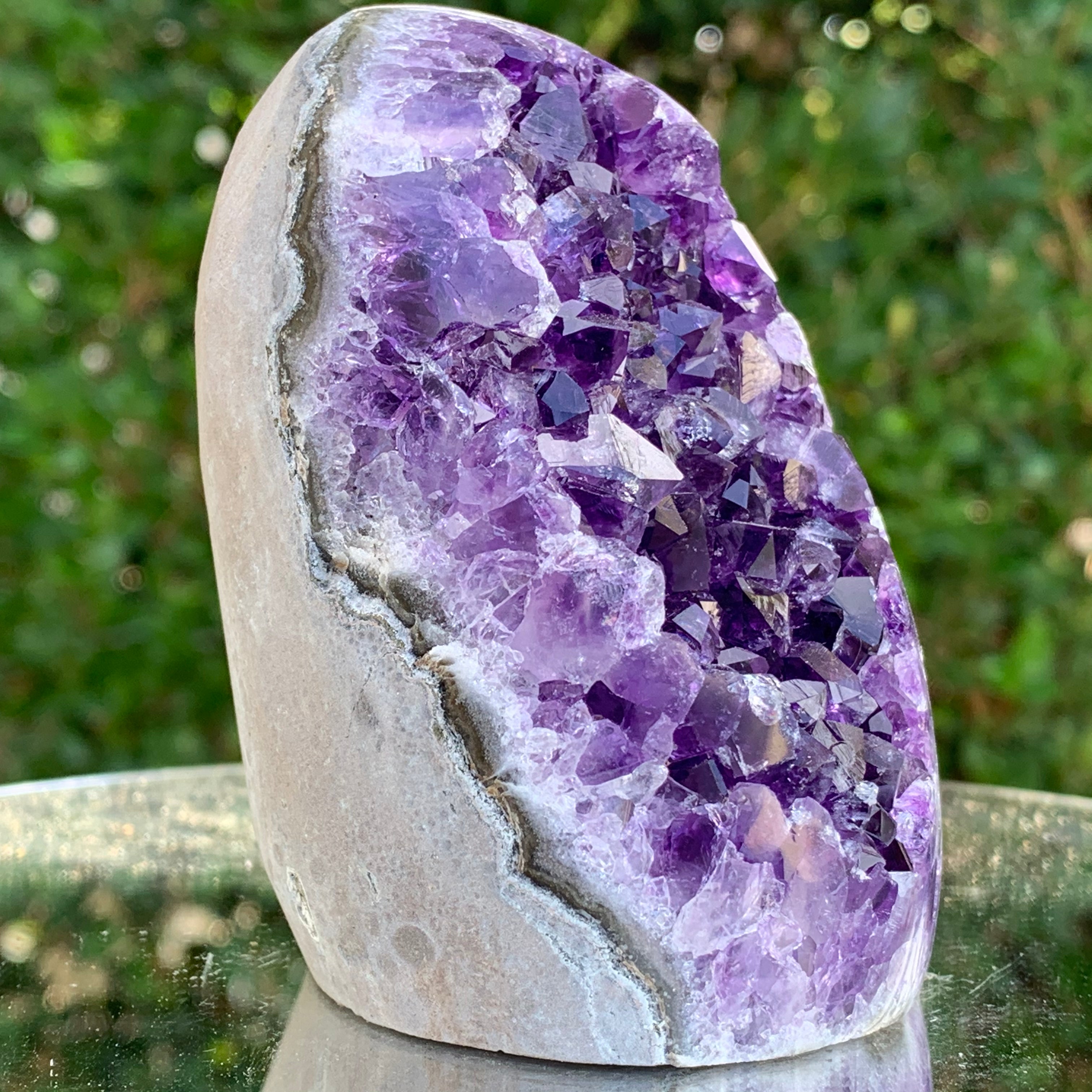 421.5g 6x6x9cm Purple Amethyst Geode from Uruguay