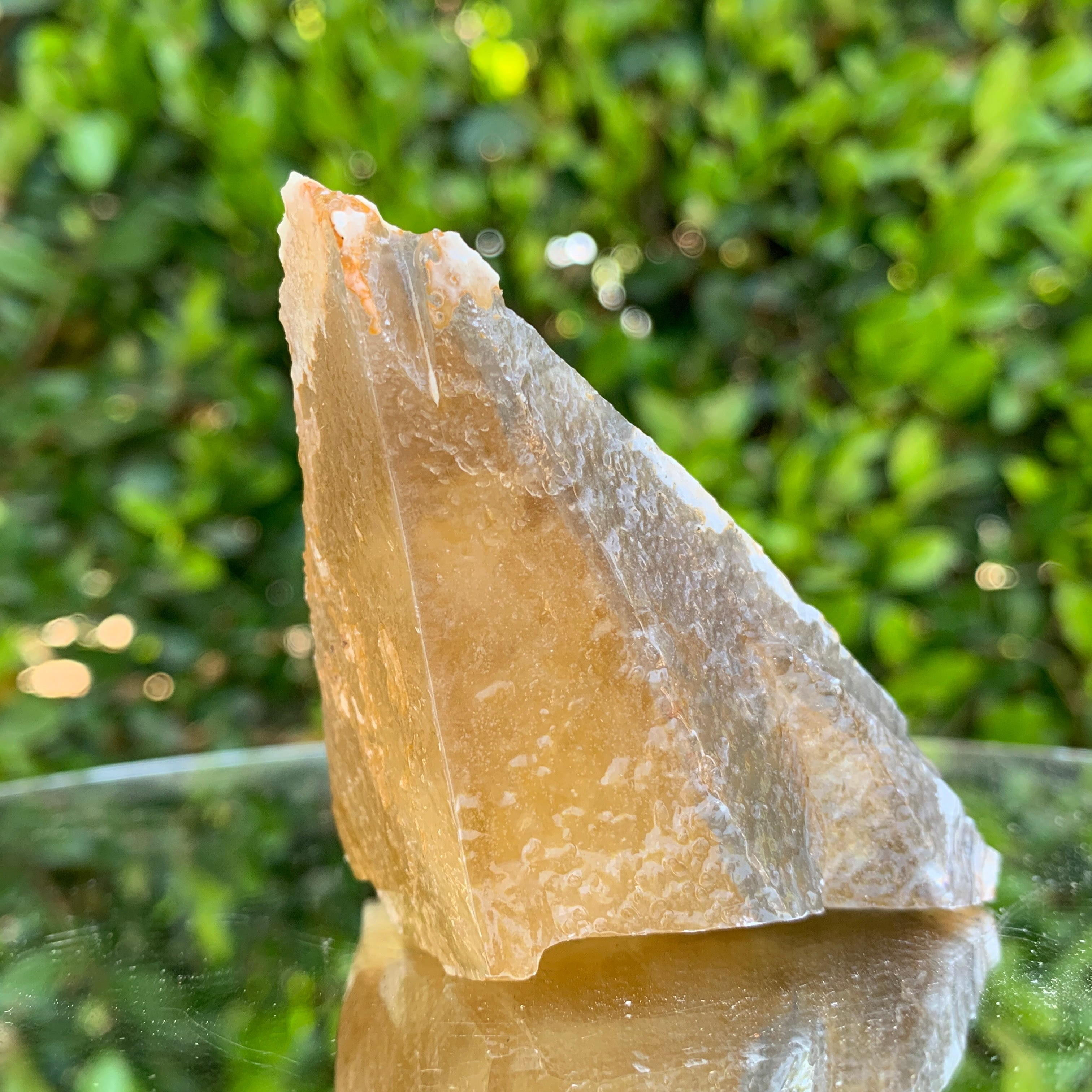 148.0g 9x5x5cm Gold Yellow Honey Calcite from China