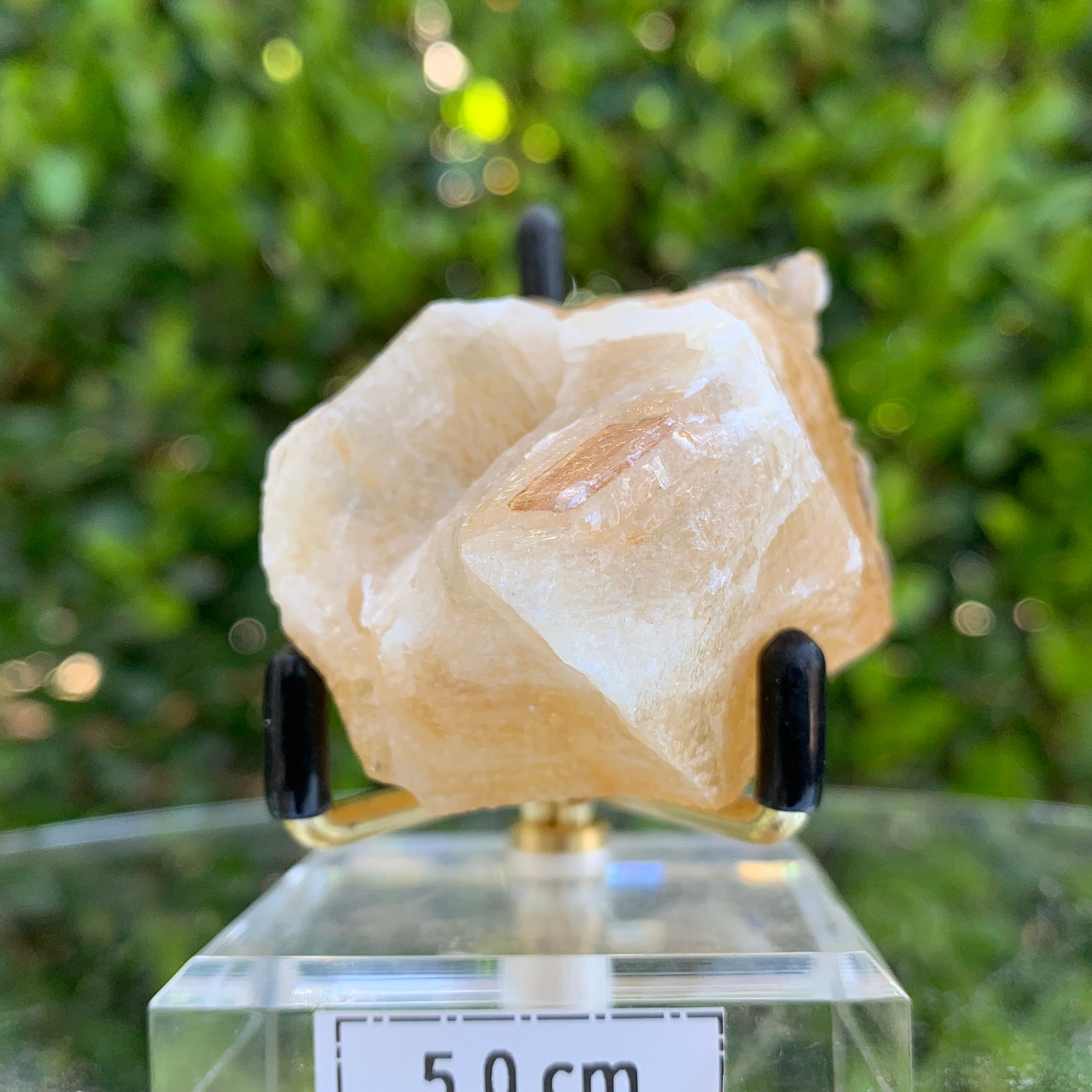128.0g 9x5x4cm Gold Yellow Honey Calcite from China