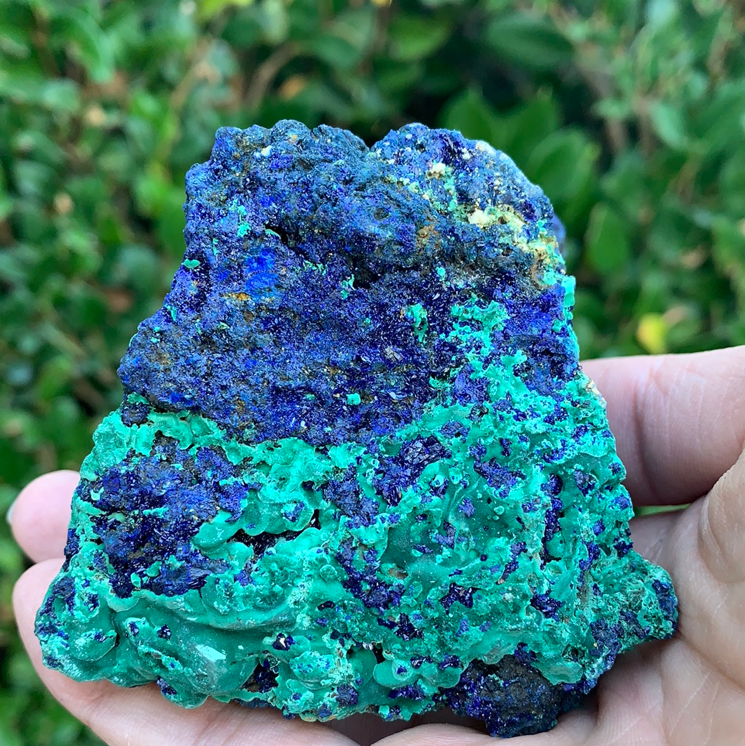 534g 8x7x7cm Blue Azurite from Laos