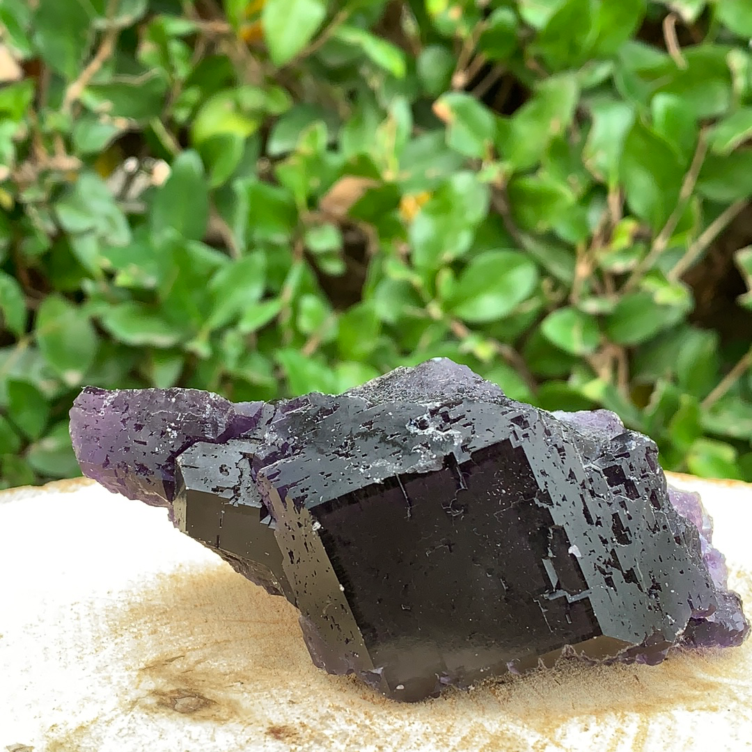 386g 11x7x5cm Purple Tanzanite Fluorite from China