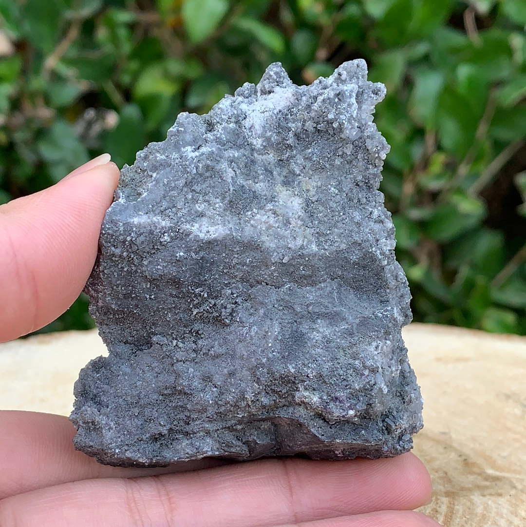 132g 7x7x4cm Purple Tanzanite Fluorite from China
