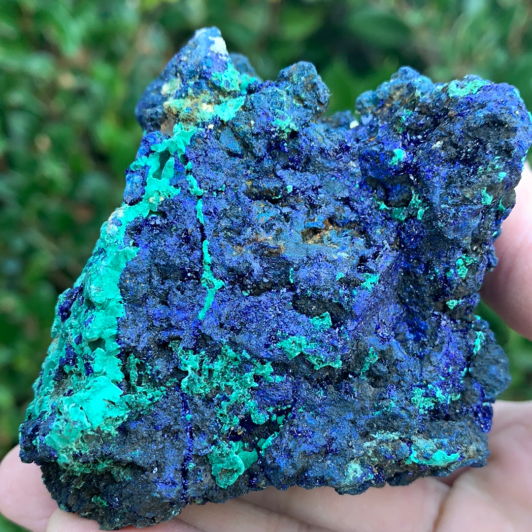 534g 8x7x7cm Blue Azurite from Laos