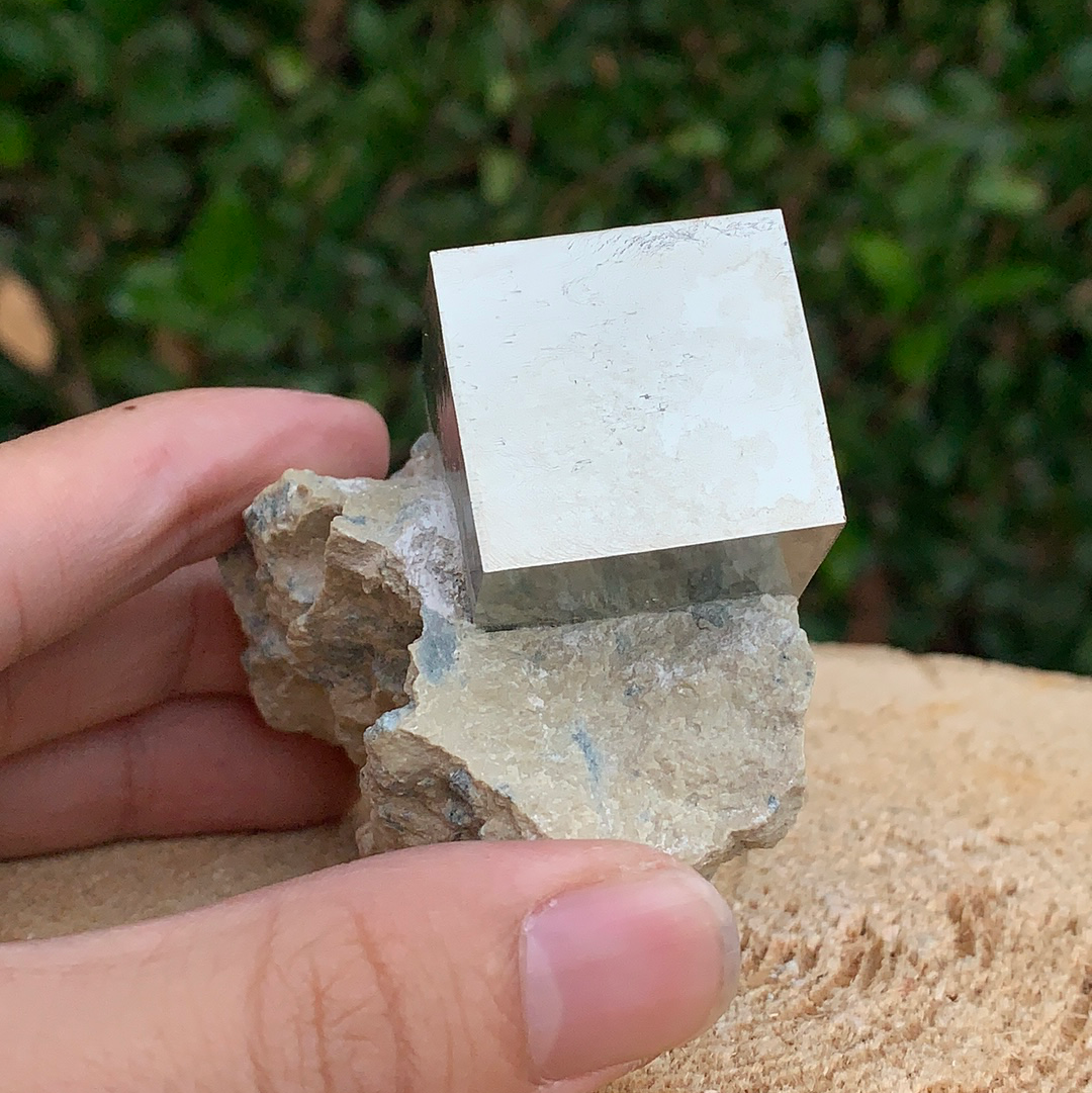 226.9g 8x6x5cm Cubic Navajun Spanish Pyrite  from Spain